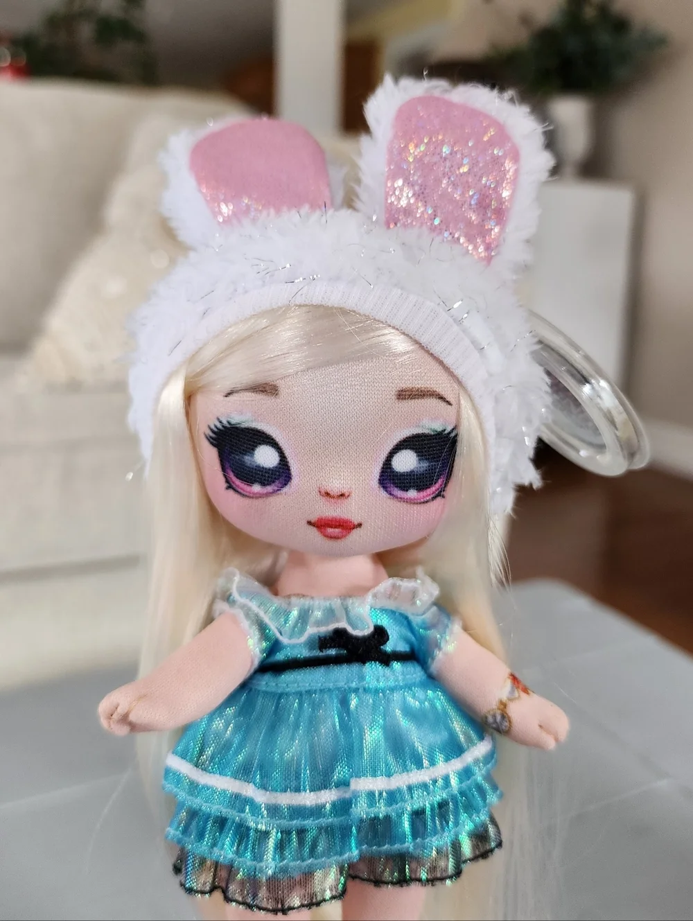 MGA Na!Na!Na! Surprise - Surprise Doll Alice Hops Glam Series Wonderland - Picture 4 of 7